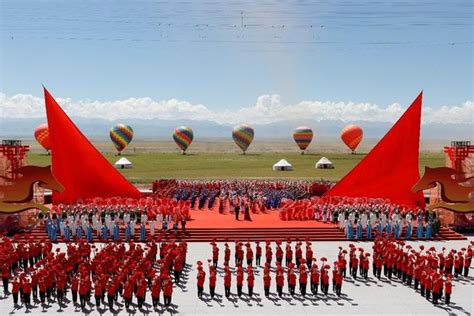 第三十届中国新疆伊犁天马国际旅游节开幕_烁达网