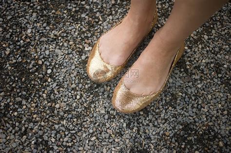 金色鞋非主流头像
