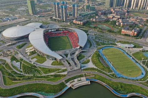 2020年肇庆市足球联赛开幕，草根赛事“登陆”专业足球场_新区
