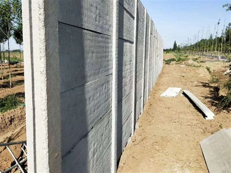 水泥围墙出厂就可直接在工地上进行安装_汇聚建筑