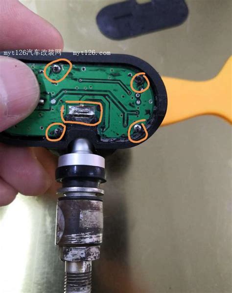铁将军内置胎压传感器DIY更换新电池 - - myt126汽车改装网