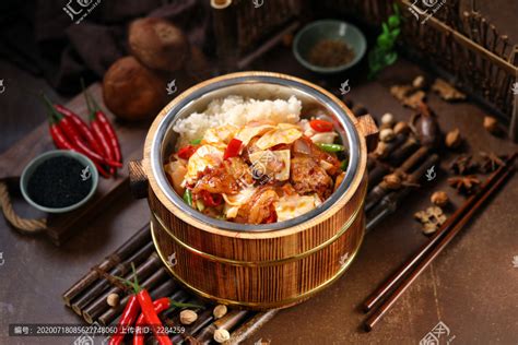 回锅肉木桶饭,中国菜系,食品餐饮,摄影素材,汇图网www.huitu.com