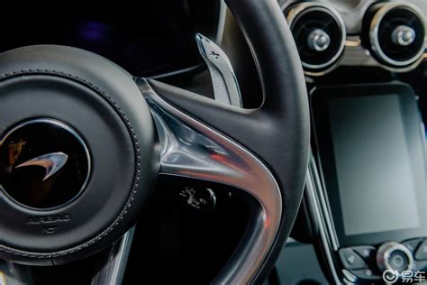 【迈凯伦GT4.0T 霓虹光谱主题右侧方向盘功能按键图片-汽车图片大全】-易车