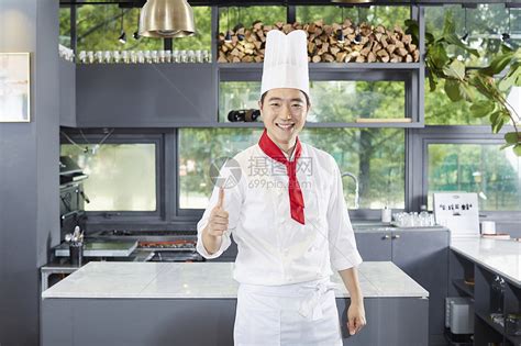 判断成年女子评价烹饪课厨师韩语高清图片下载-正版图片502218944-摄图网