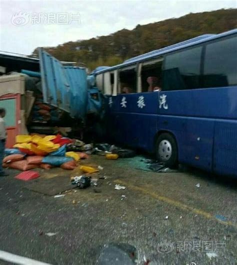 贵州致27死事故车为涉疫转运车，贵州发生一起客车侧翻事故视频 – 百场汇