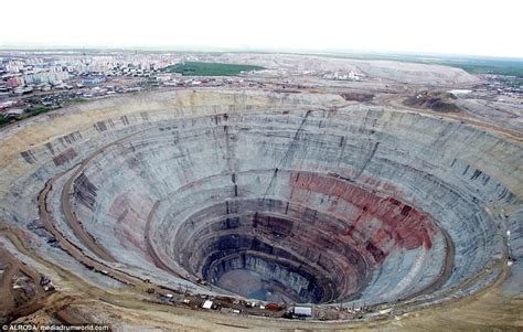 高清：俄罗斯西伯利亚惊现价值千亿钻石矿 --国际--人民网