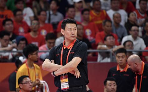 李楠执教男篮这一年：从亚运会夺金到世界杯铩羽_手机新浪网