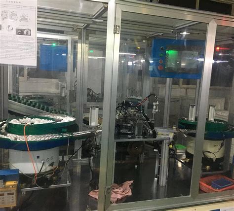 三合一层板托自动组装机4_流水线厂家【价格 批发 公司】-惠州市宇拓科技有限公司