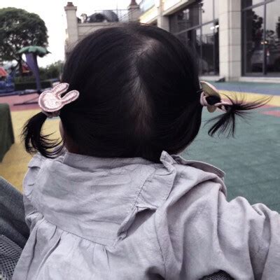 非主流黑白小孩头像