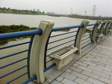 桥梁护栏工艺_江苏天辉—为城市建设增光添彩