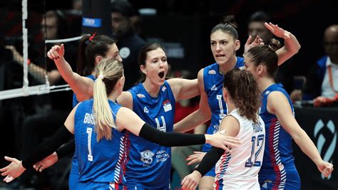 2021年女排欧锦赛1/4决赛：塞尔维亚 3-1 法国-搜狐大视野-搜狐新闻