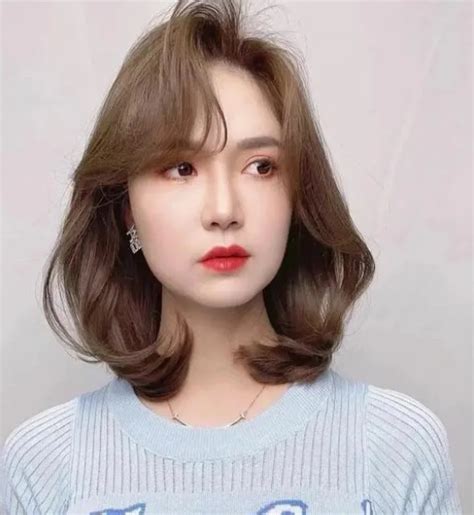 短发头像温柔气质女生