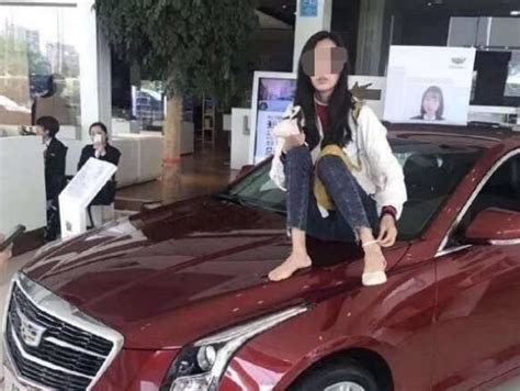 广州车展探馆：北京奔驰E300 eL抢先看 - 青岛新闻网
