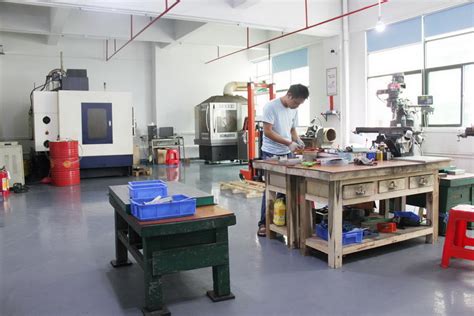 模具车间2_公司展示_东莞市博创塑胶科技有限公司，IMD/IML模内注塑专业制造商！