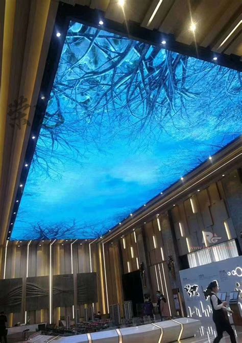 LED天幕屏：P3天幕屏北京海淀区蓟鑫大厦大型天幕屏「安装案列」