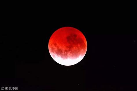 “红月亮”持续12.3分钟 系134年以来最短(图)|月全食_新浪新闻