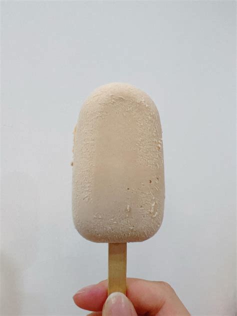 简单的冰激凌做法（冰淇淋的制作方法和配料）_汇吃客