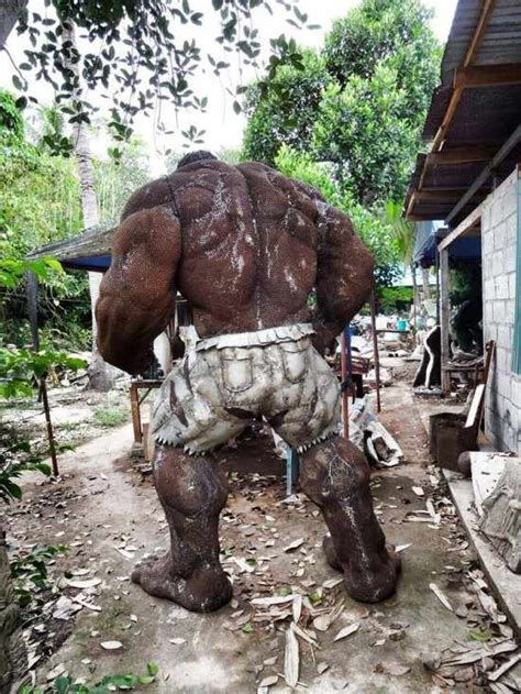 泰国废金属工厂造真人大小绿巨人雕像引惊叹 - 资材资讯 - 园林资材网