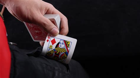 魔术揭秘：刘谦当年扑克牌进入口袋，其实很容易_凤凰网视频_凤凰网
