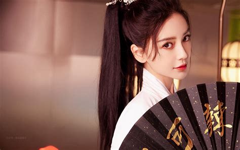 Angelababy穿男装图片