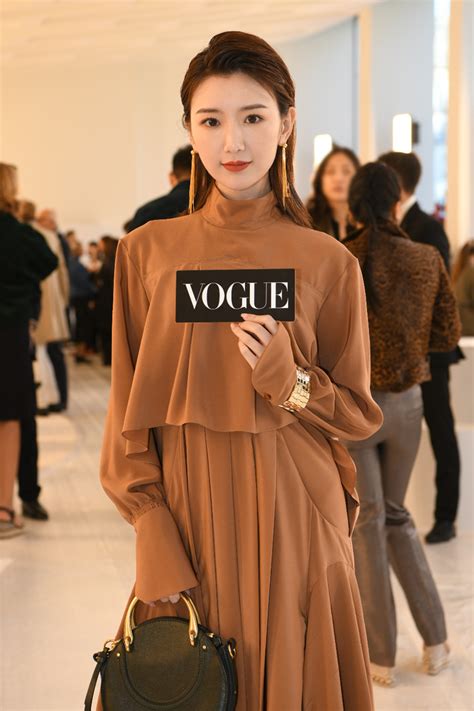 Vogue Collections：杨幂摩登新力量_潮流特刊_VOGUE杂志频道_VOGUE时尚网