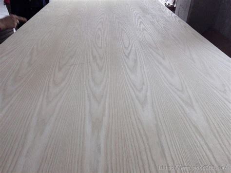 木饰面厂家这么多，怎样选择可靠的板材_桦源木饰面板