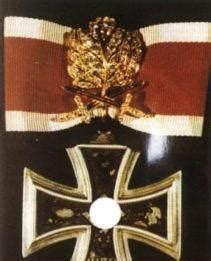 二战期间，德国装甲部队喷涂的“铁十字”国籍标识是如何演变的？_白色