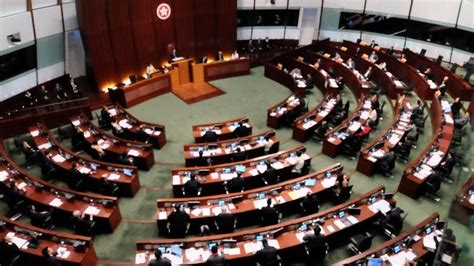 十三届全国人大四次会议将审议《全国人民代表大会关于完善香港特别行政区选举制度的决定（草案）》的议案_凤凰网视频_凤凰网