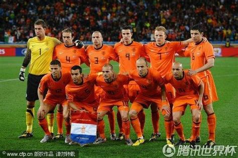 荷兰世界杯7连胜创队史记录！球迷：奔冠军去的打法_东方体育