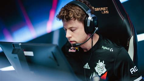 G2 to sign jks and HooXi