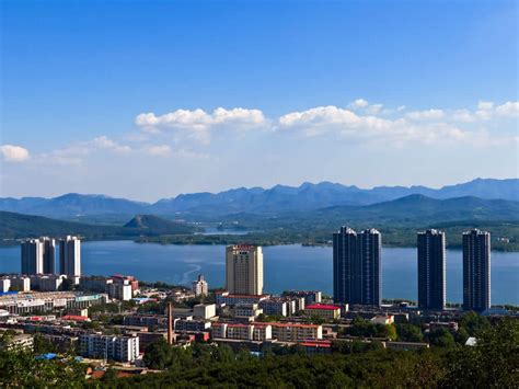 山东最“落魄”的城市，辉煌时与杭州起名，如今沦为县级市！