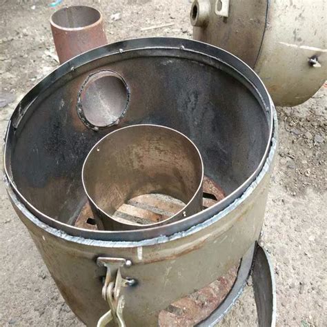 自制铁桶烤炉,简易铁桶炉子,水缸烤炉图_大山谷图库