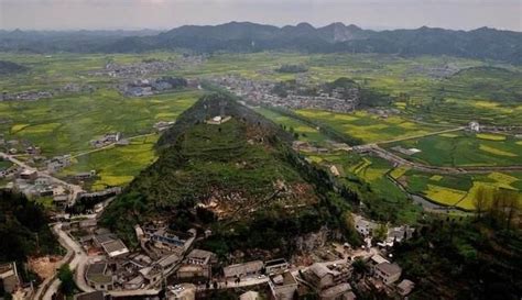 贵州毕节市：曾经是贵州最穷的地方，如今迅速崛起，成为经济黑马|贵州|毕节|乌蒙山_新浪新闻