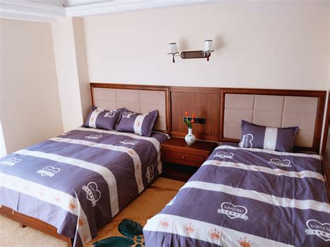 如家酒店宾馆家具双人大床客房标间全套公寓民宿板式套房家具组合-阿里巴巴