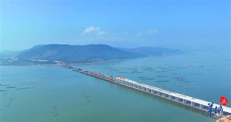 海上百米高空筑大桥“肩膀”，阳江港特大桥最新进展来了！|大桥|阳江市_新浪新闻