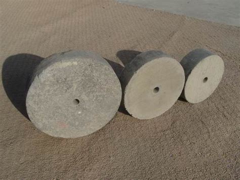 水泥垫块 - 圆柱形水泥垫块-产品展示 - 获嘉县太兴建材有限公司