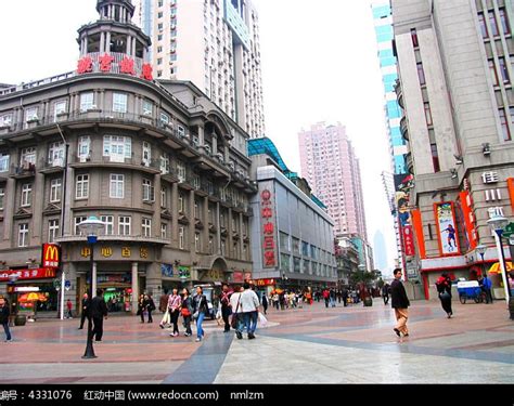 武汉百年商业老街，古朴古香好多老建筑，道路最长说是中国第一|江汉路|古香|商业街_新浪新闻
