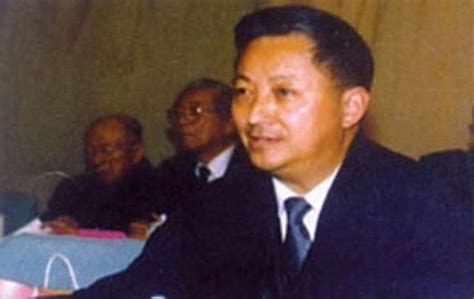 他55岁任省长,拍板建深圳特区标志性建筑之一四川大厦,83岁去世|四川大厦|标志性建筑|省长_新浪新闻