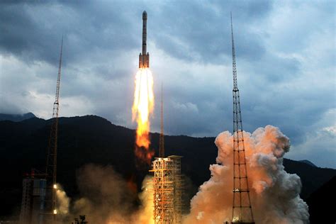 中国“嫦娥”系列探月工程历史回顾_东莞阳光网