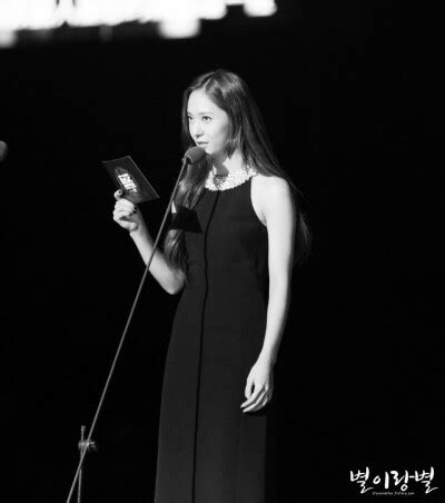 郑氏姐妹图片