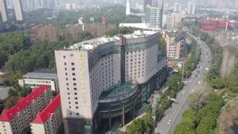 武汉能容纳500人以上的五星级会议酒店推荐【会小二】会场团房3折起