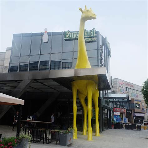 大型长颈鹿玻璃钢雕塑户外广场标志性建筑雕塑城市景观造型摆件-阿里巴巴
