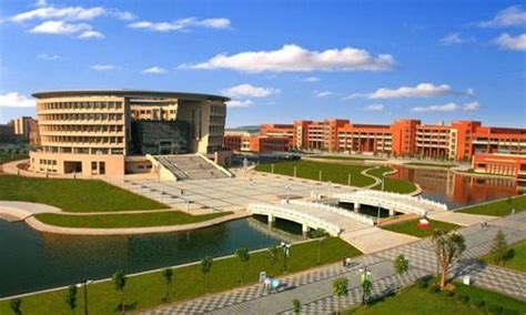 陕西二本大学有哪些？文理科排名，揭秘最好的陕西二本公办大学