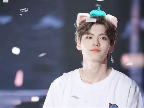 毕雯珺微博图片