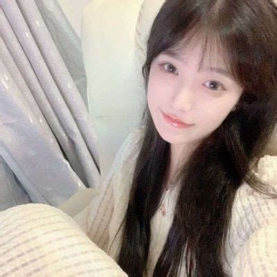 女生钉钉头像温柔