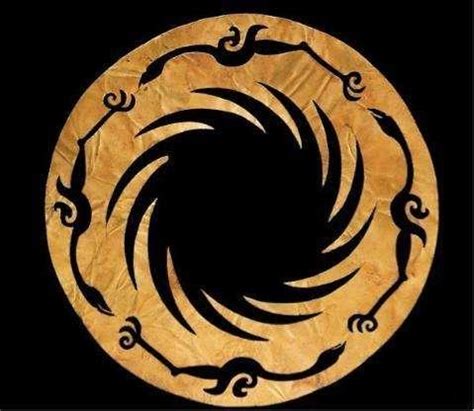 太阳神鸟图片