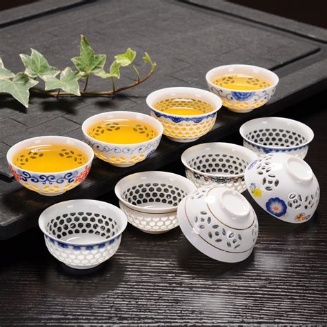 厂家批发玲珑陶瓷小茶杯透明镂空品茗杯单杯青花瓷茶具小茶杯茶盏-阿里巴巴