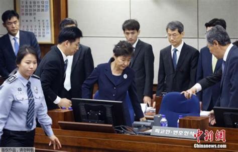 韩检方对朴槿惠律师团请辞表遗憾 审判将受影响