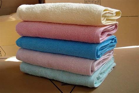 超细纤维毛巾的优缺点 超细纤维毛巾洗脸好吗 超细纤维毛巾是什么材质_猎装网装修平台