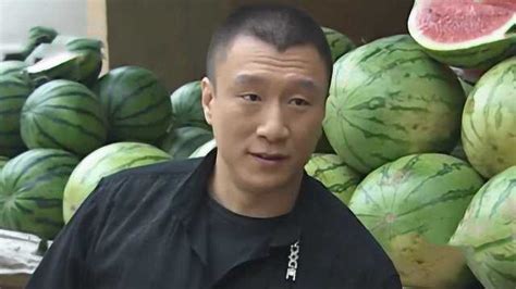 最近b站都是刘华强买瓜图片